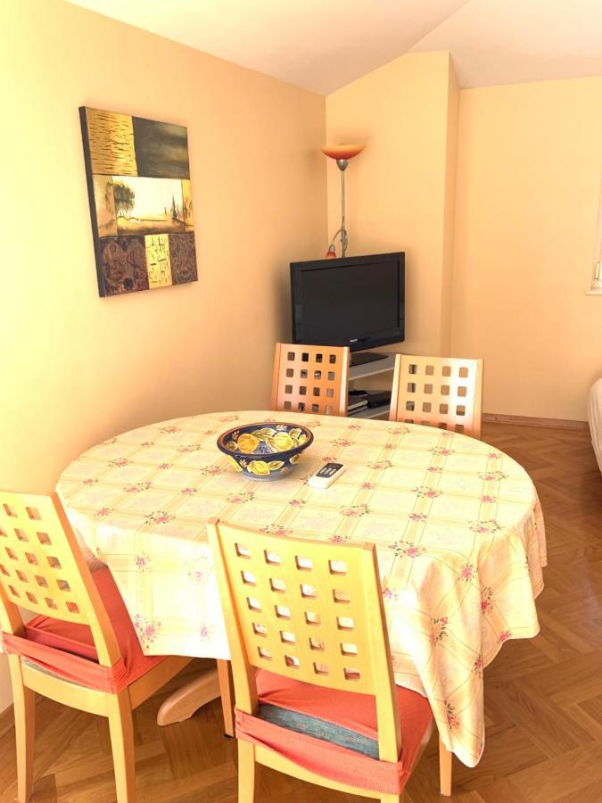 Villa Mara Promajna Bagian luar foto