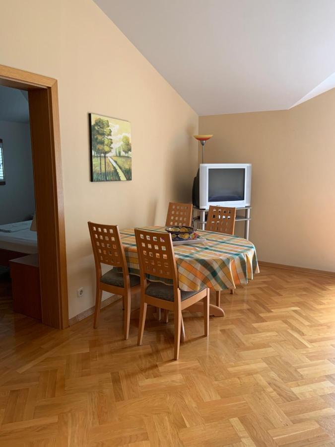 Villa Mara Promajna Bagian luar foto