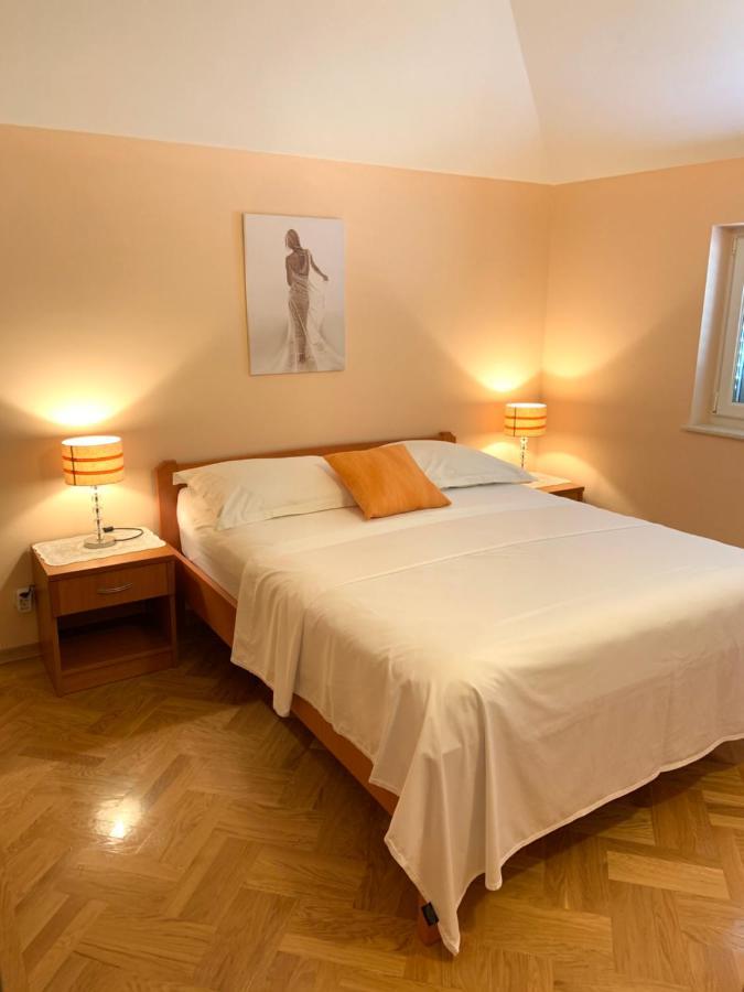 Villa Mara Promajna Bagian luar foto