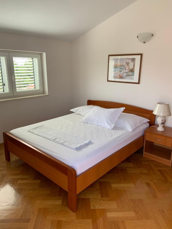 Villa Mara Promajna Bagian luar foto