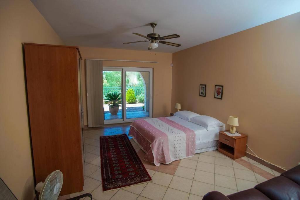 Villa Mara Promajna Bagian luar foto