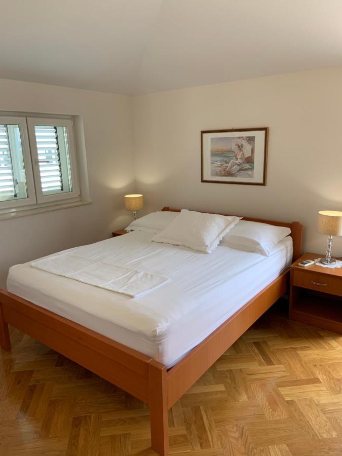 Villa Mara Promajna Bagian luar foto